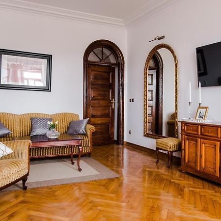 Halby Luxury Rooms Chmielna 73B Warsawa Bagian luar foto