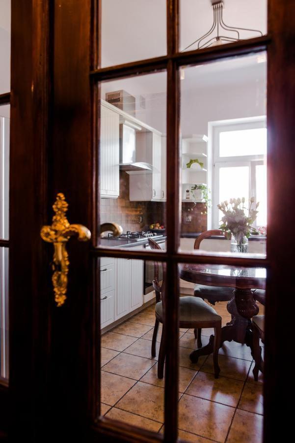 Halby Luxury Rooms Chmielna 73B Warsawa Bagian luar foto